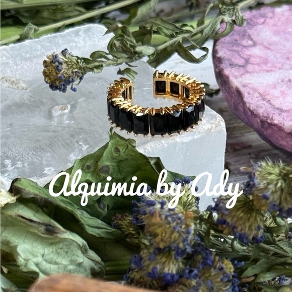 Black jeweled ring - Picture 2 of 2